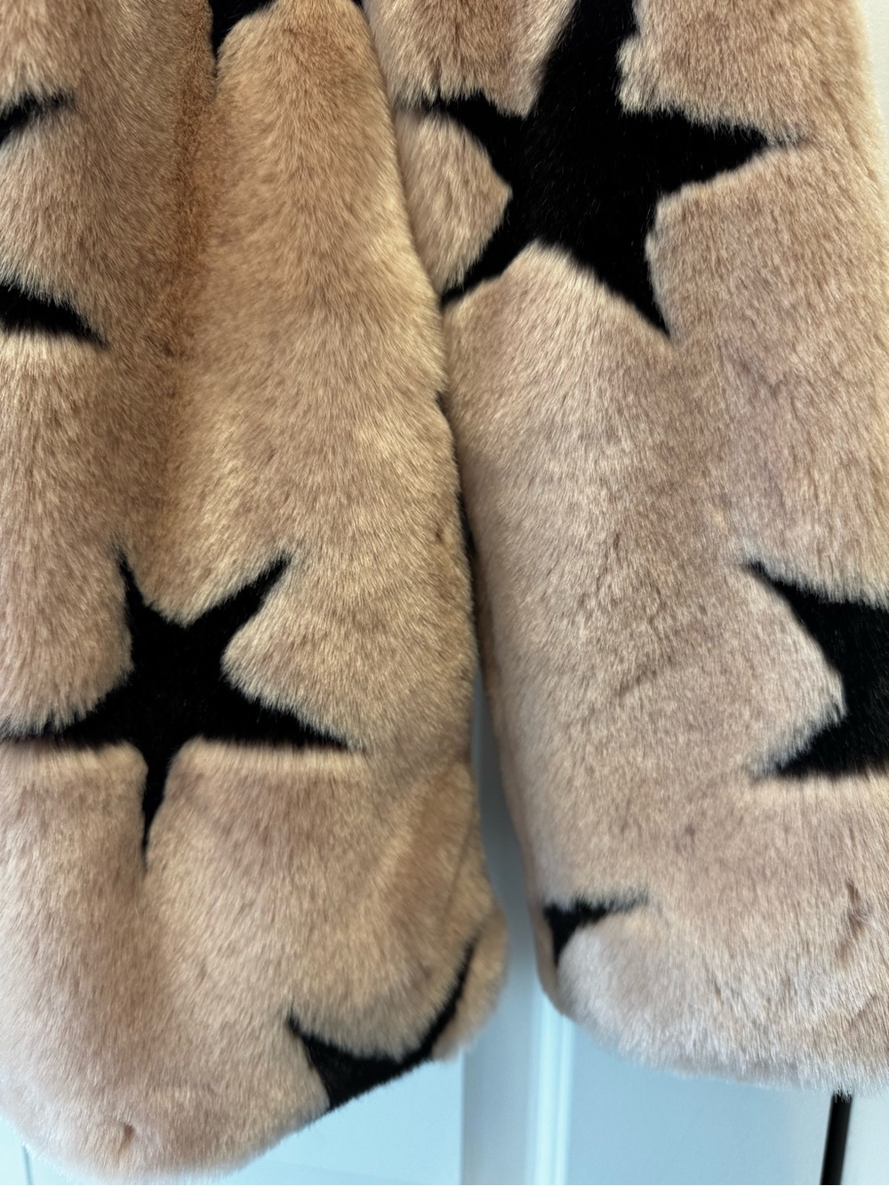 Star Print Faux Fur Coat - Blush Pink & Black - Picture 3 of 5
